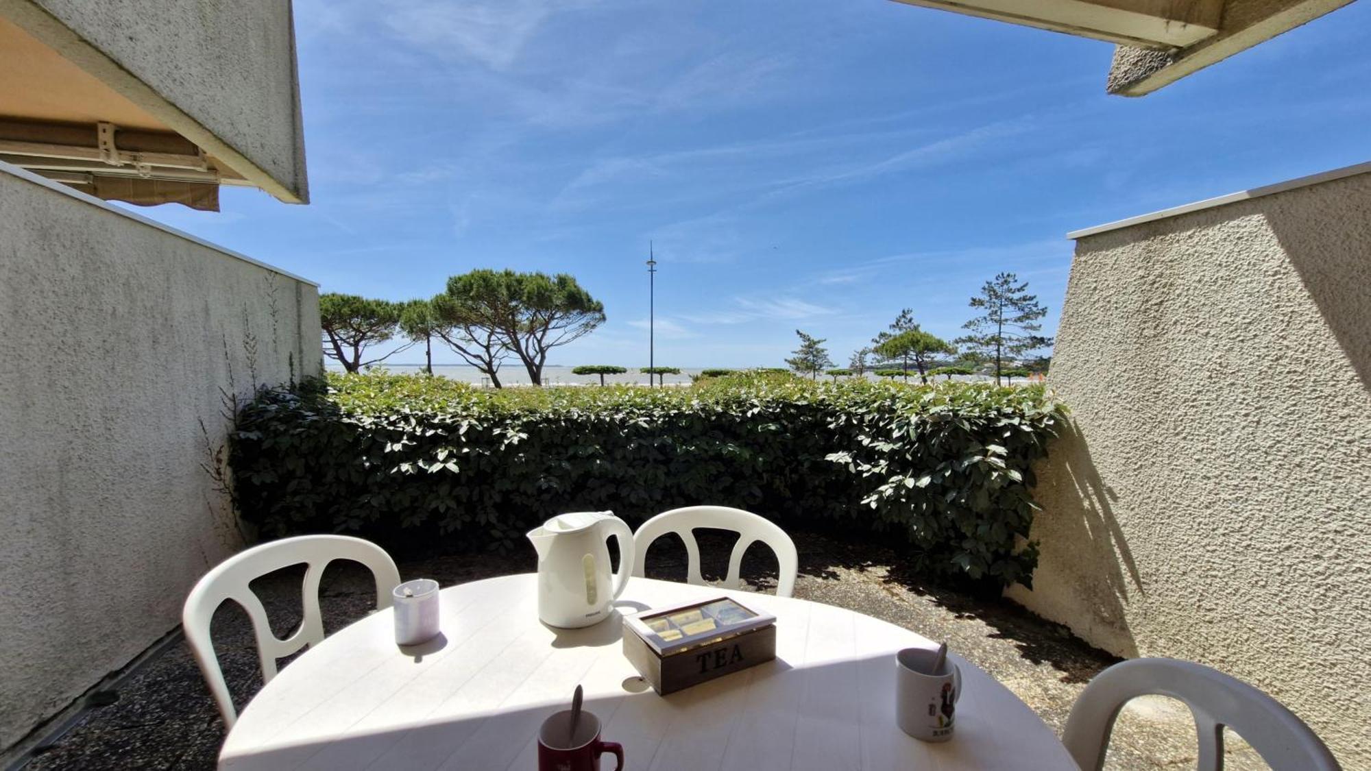 Saint Georges De Didonne - Vue Mer Pour Ce Studio Cosy En Rez-De-Chaussee 外观 照片