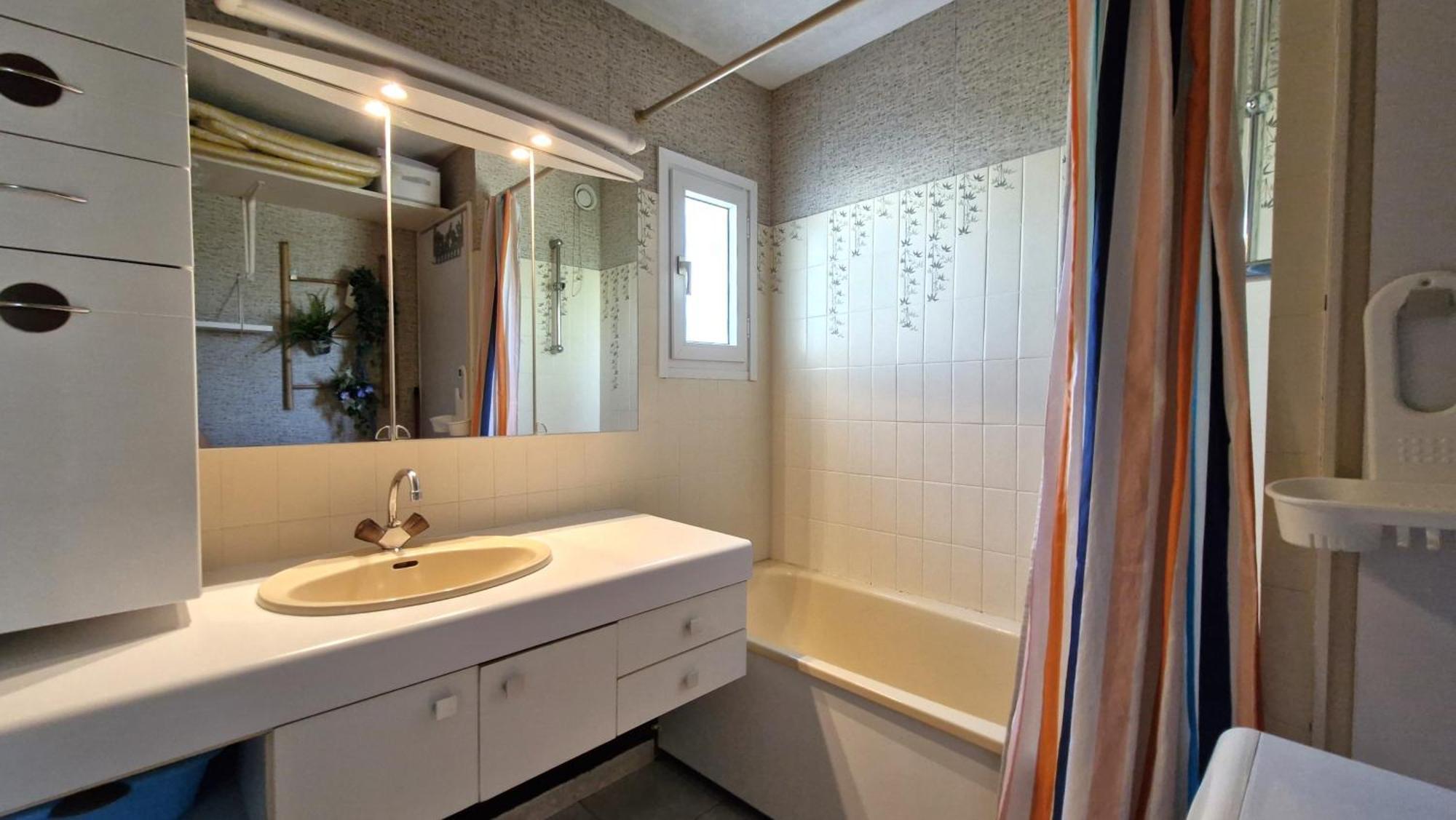 Saint Georges De Didonne - Vue Mer Pour Ce Studio Cosy En Rez-De-Chaussee 外观 照片